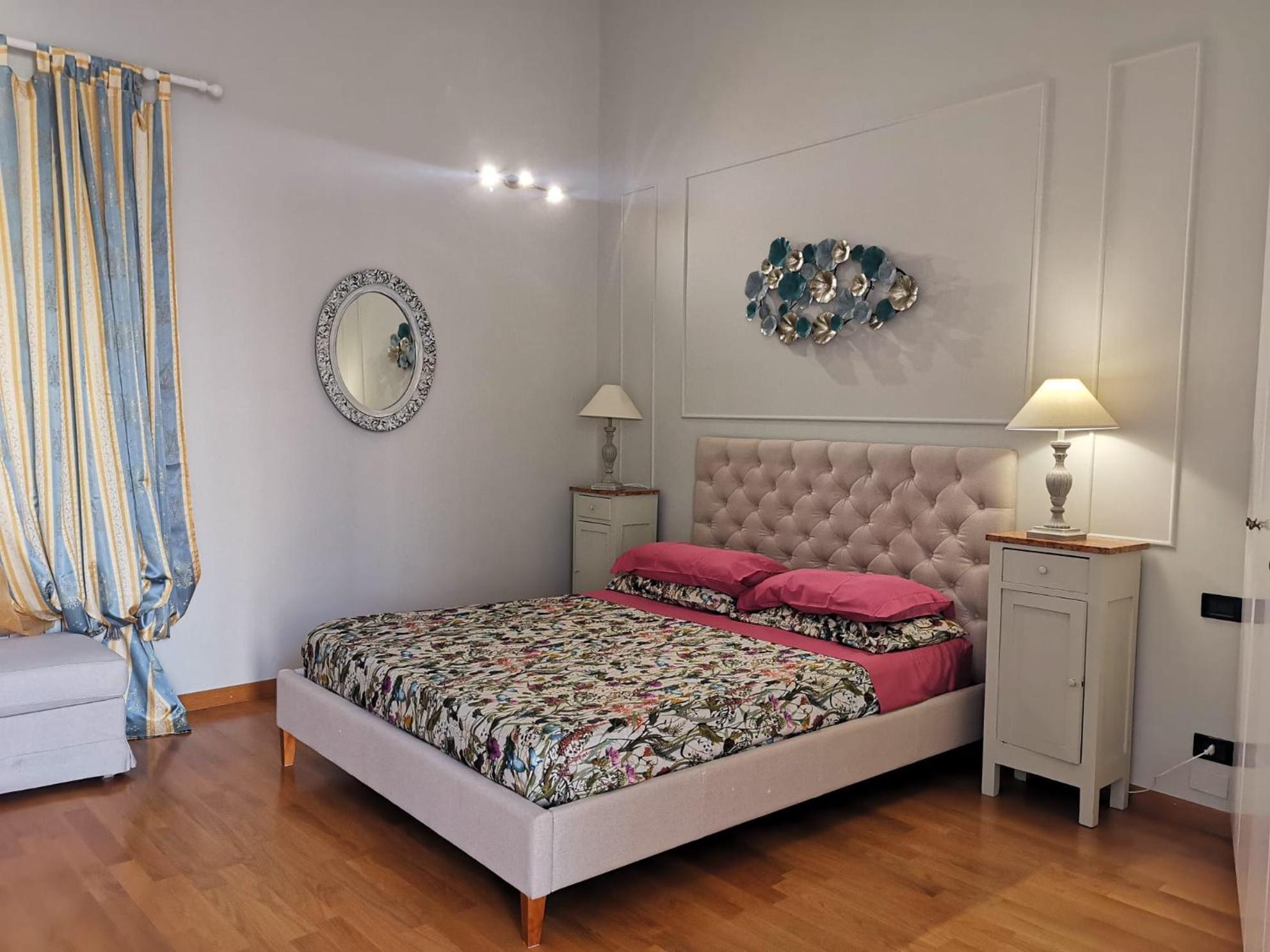 מונופולי Palazzo Venezia - Luxury Holiday Rooms מראה חיצוני תמונה