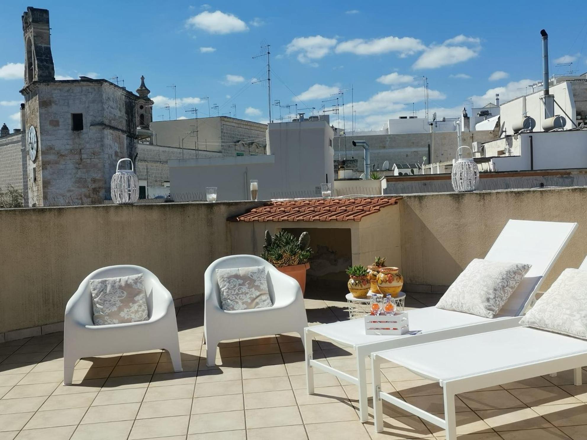 מונופולי Palazzo Venezia - Luxury Holiday Rooms מראה חיצוני תמונה